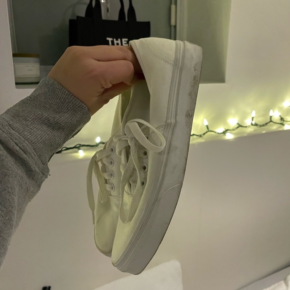 Vans shoes - Picture 3 of 4